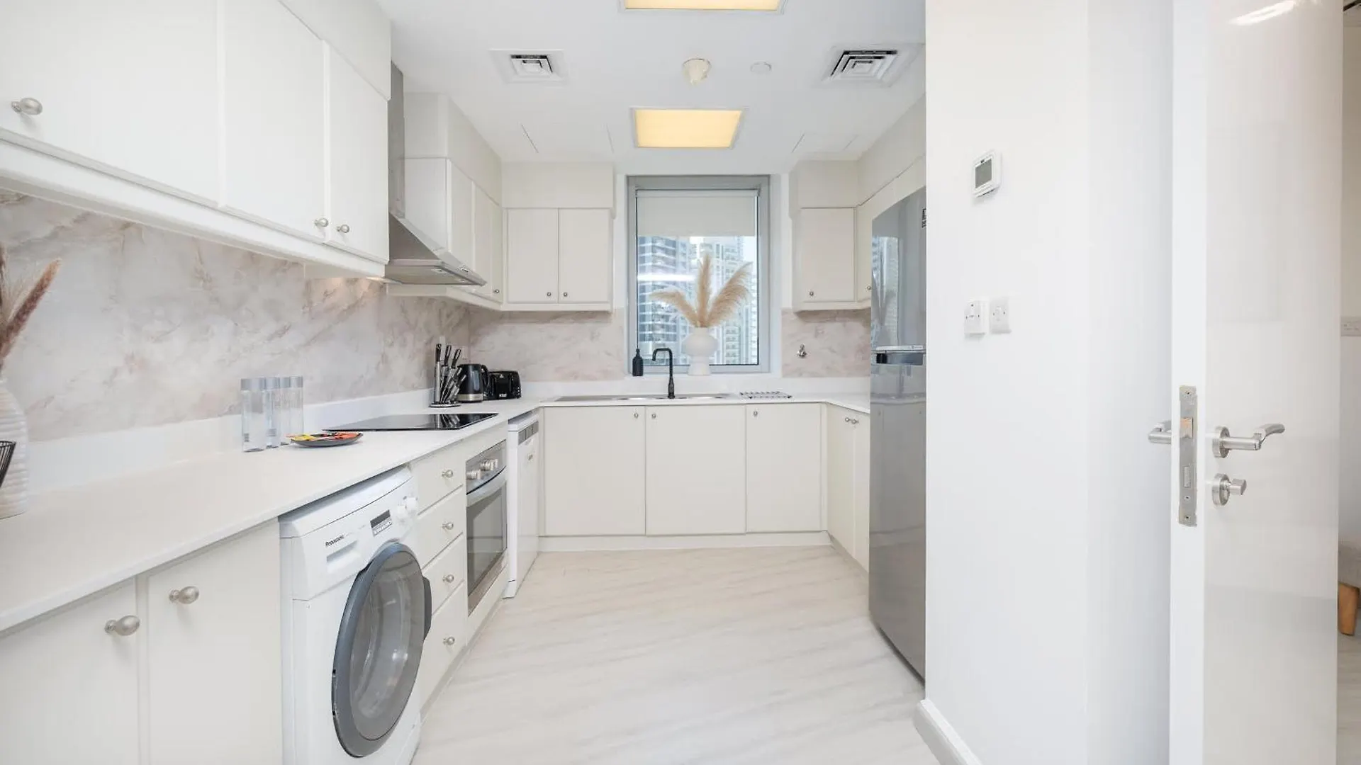 Exquisite 3-Bedrooms At Marina Terrace With Striking Views Of Dubai Marina!