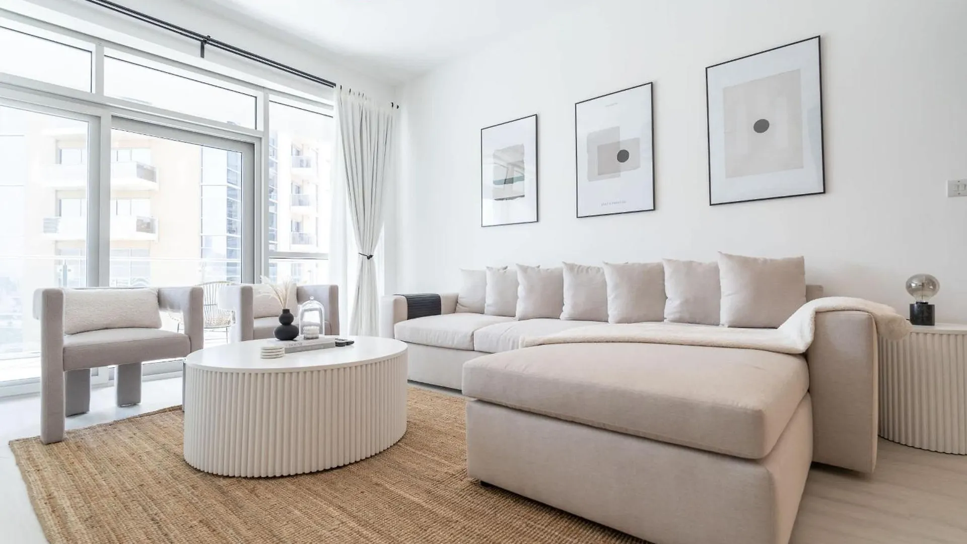 Exquisite 3-Bedrooms At Marina Terrace With Striking Views Of Dubai Marina! Lägenhet